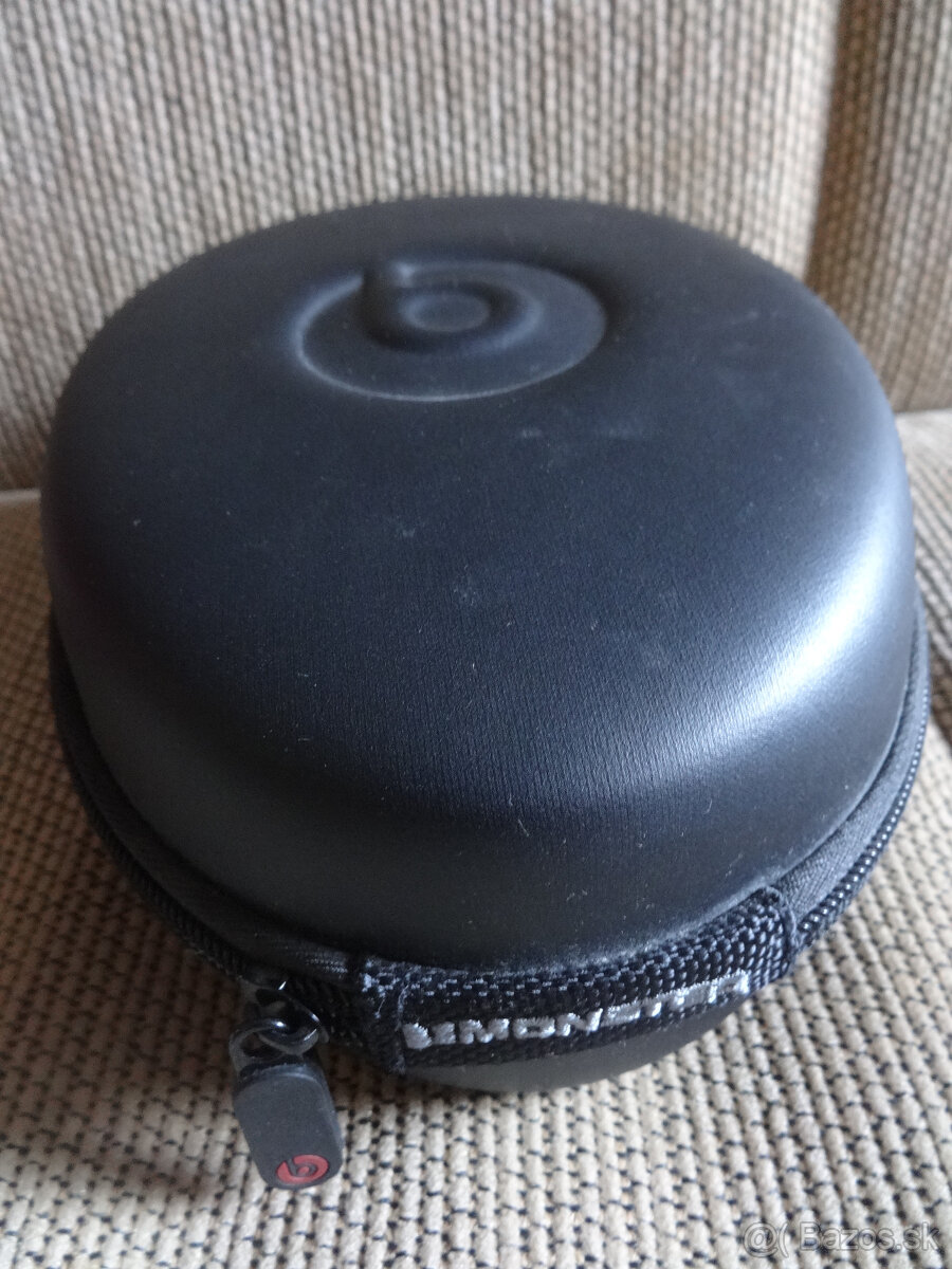 Obal na sluchadla Beats Monster