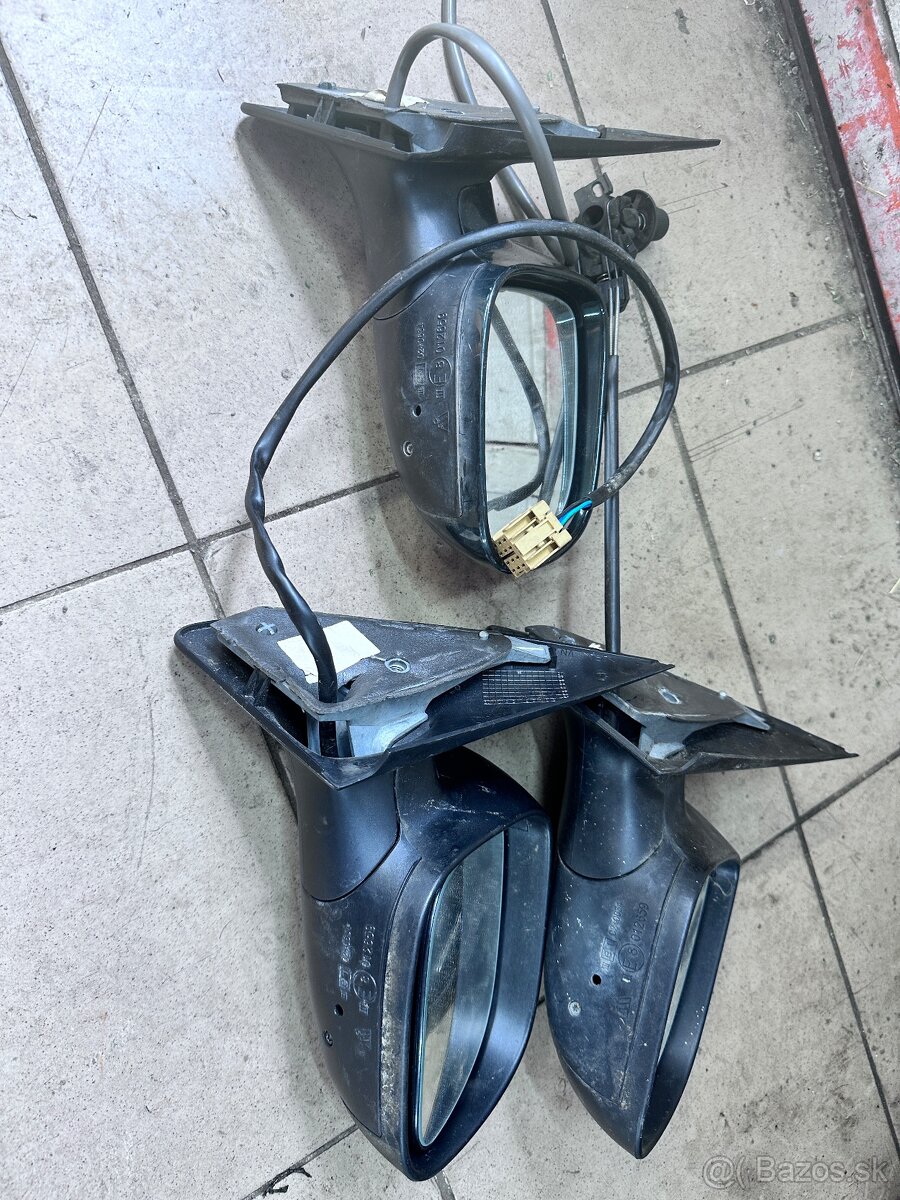 Spetne zrkadlo fabia 1