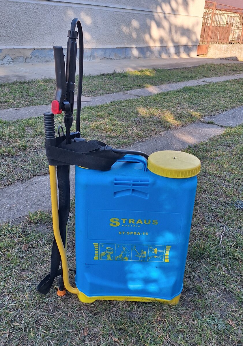 Postrekovač STRAUS 16 L