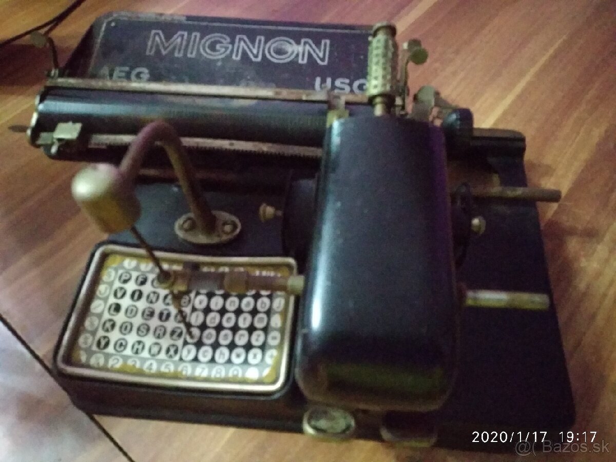Predám starožitné písací stroj z roku 1903