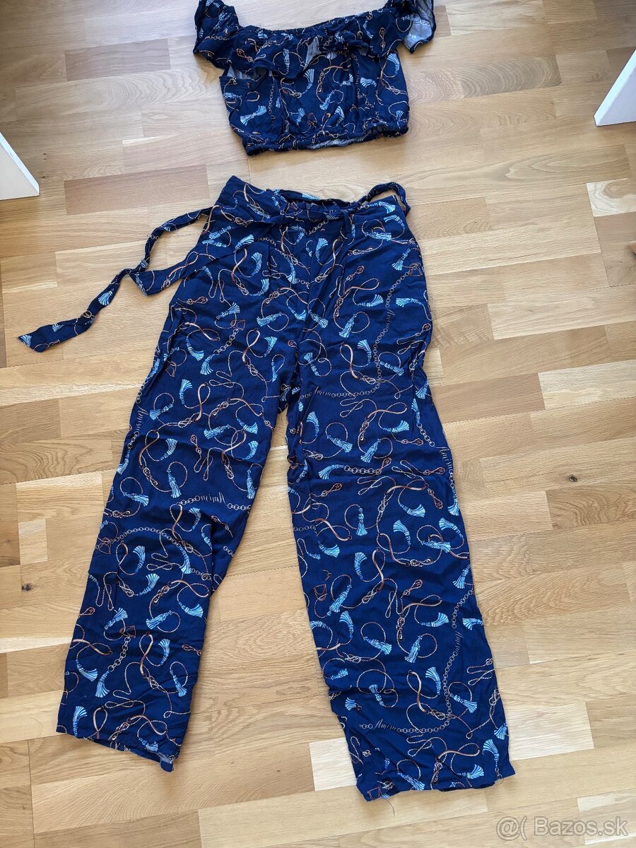 Súprava nohavice + croptop
