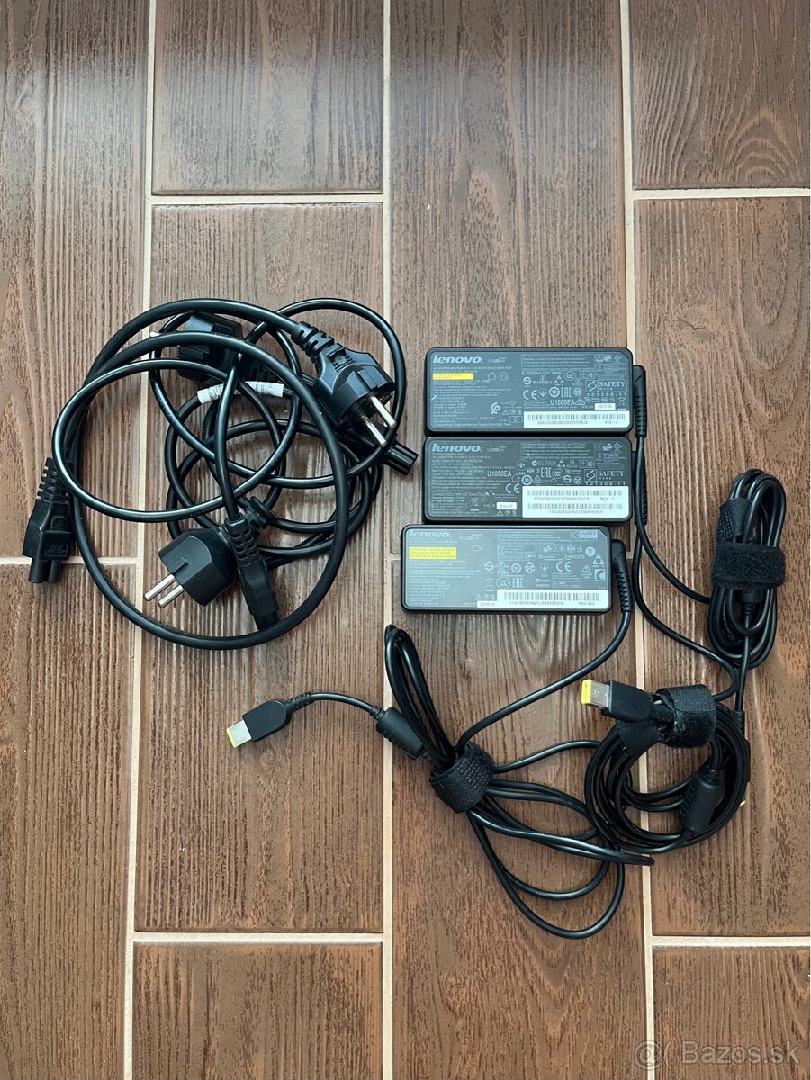 3x 65W Lenovo Nabíjačky