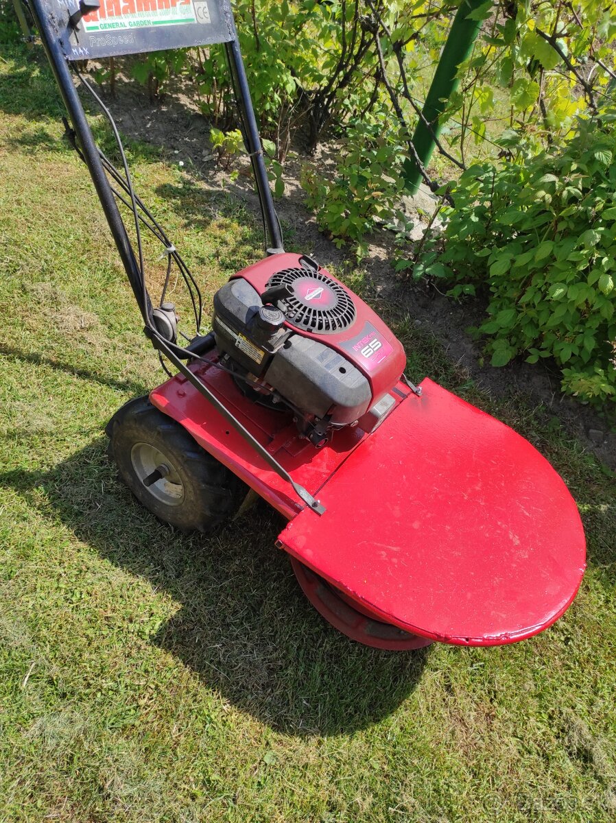 Bubnová kosačka na vysokú trávu