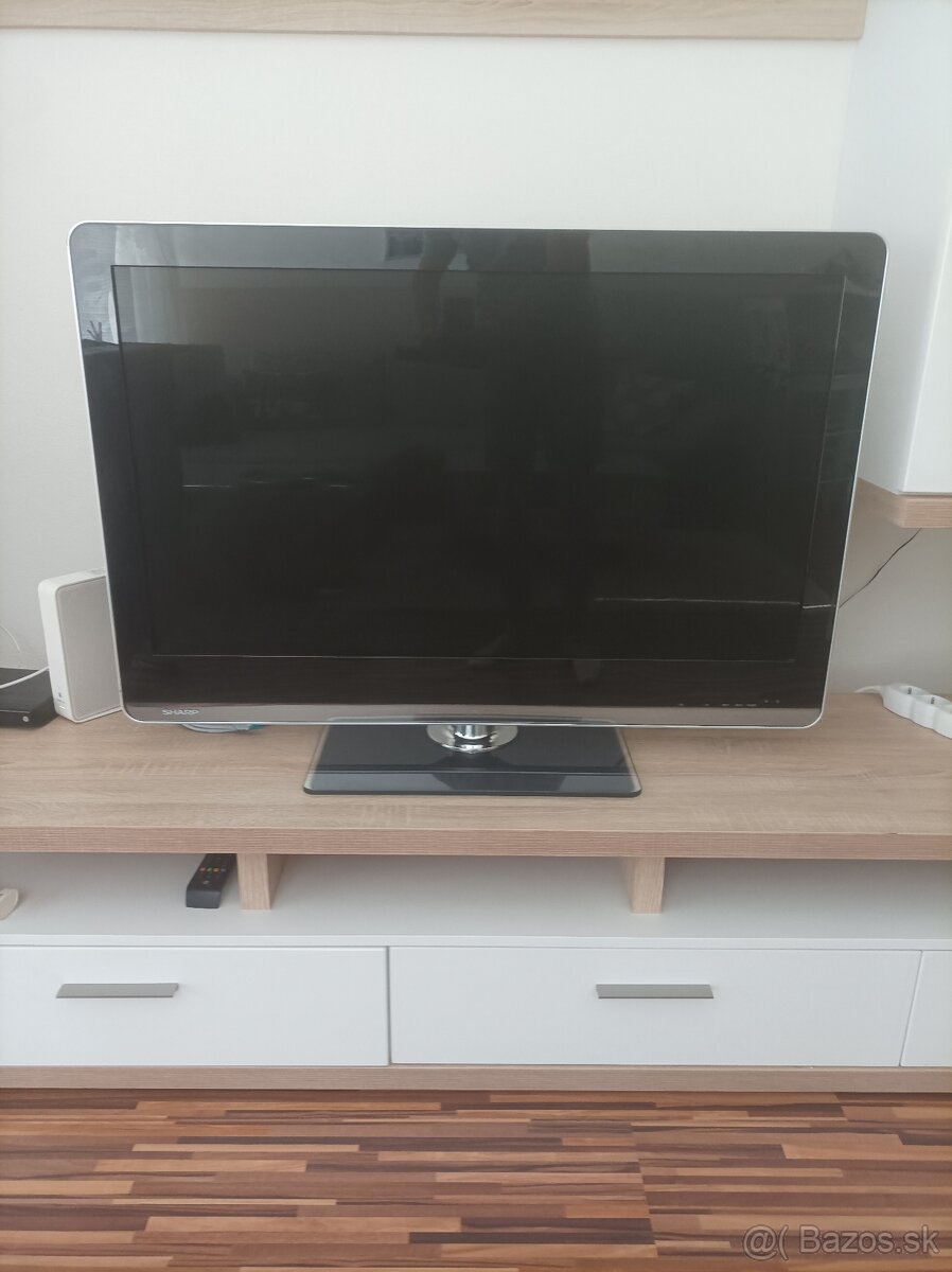 Sharp AQUOS LC-40LE810EV
