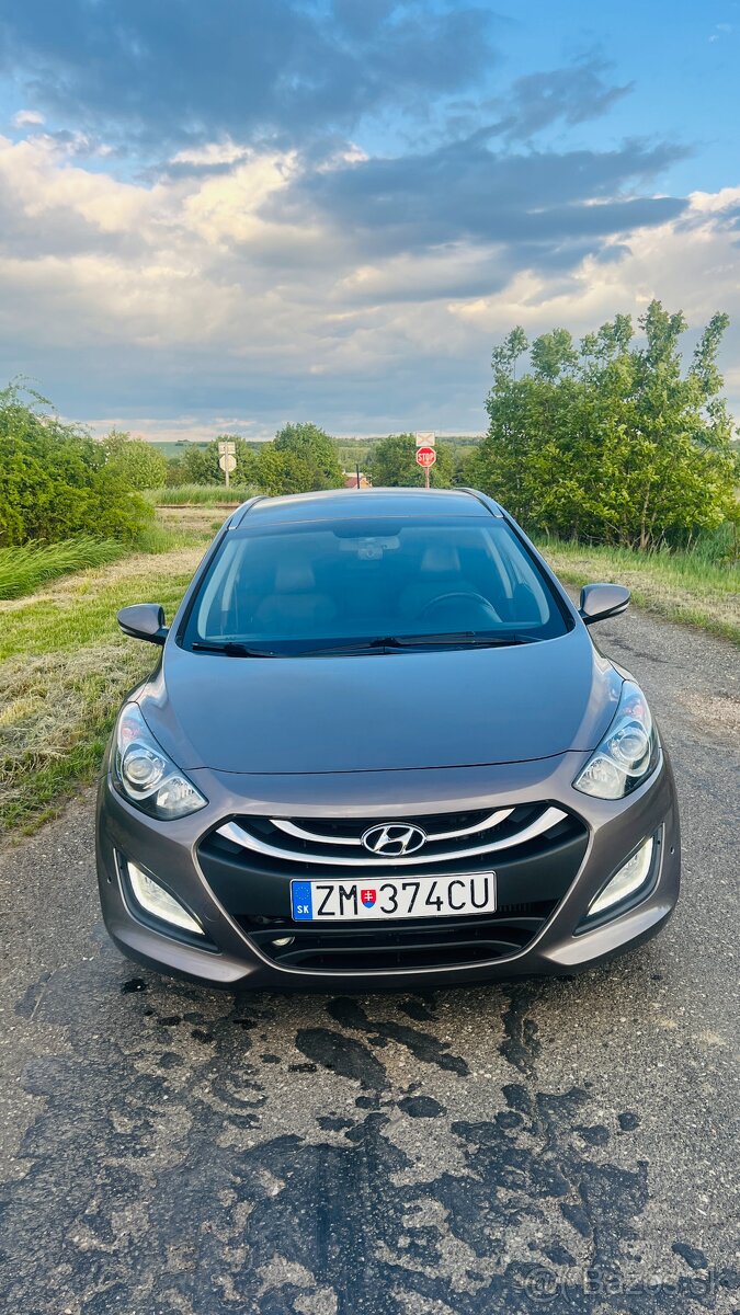 Hyundai i30 1.6 CRDi DOHC 16V Style