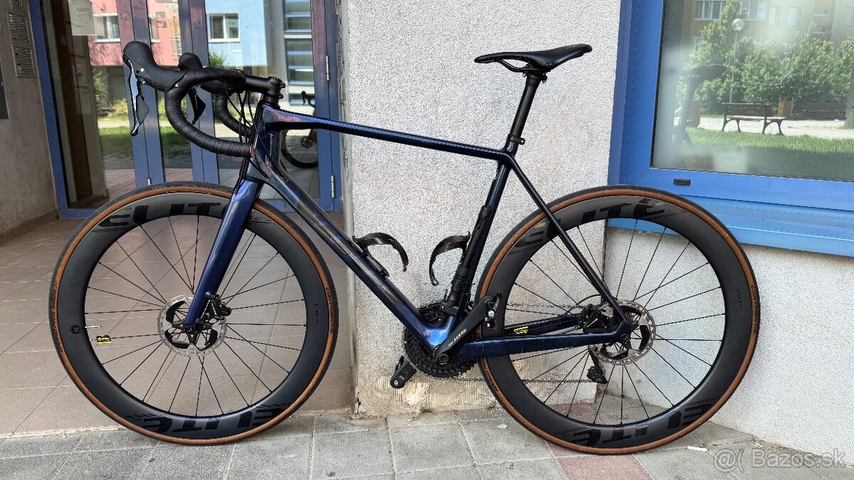 Cestny bicykel Vitus vitesse evo