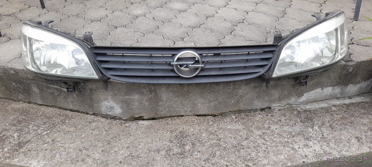 Zafira a, predné svetlá.