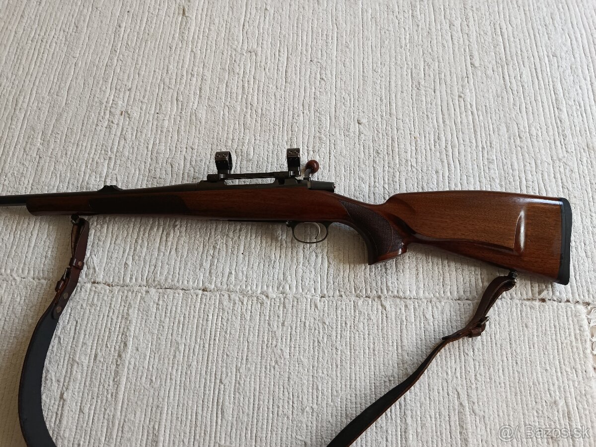 Gulovnica CZ 557lux
