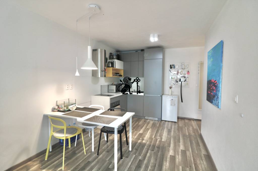2-izbový byt s balkónom a parkovaním v Petržalke