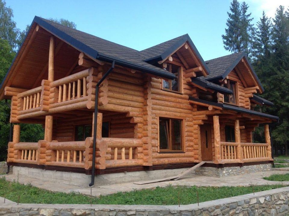 Dřevostavby. Sruby a roubenky.