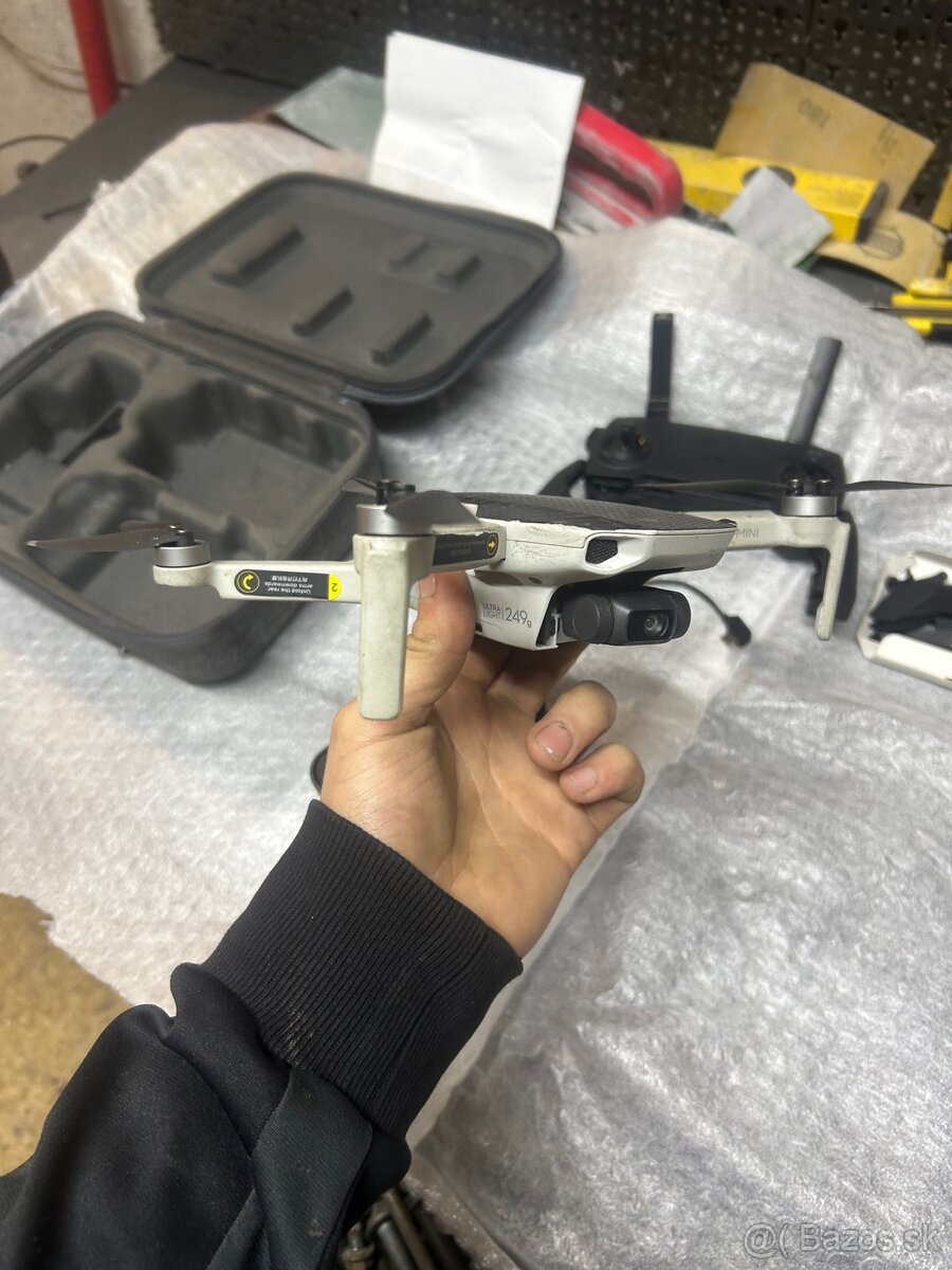 Dron DJI mavic mini