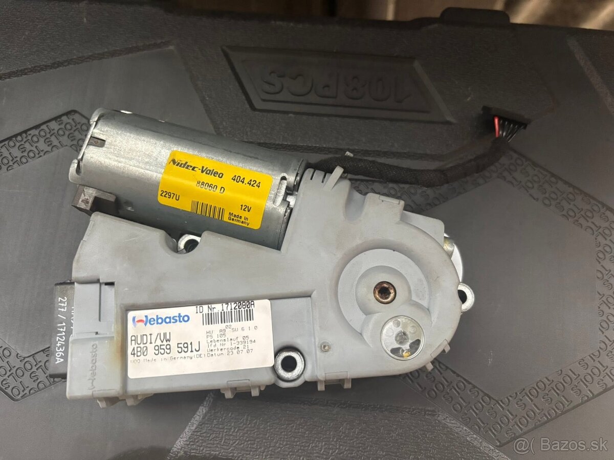 Audi a6c6 motorček strešného okna