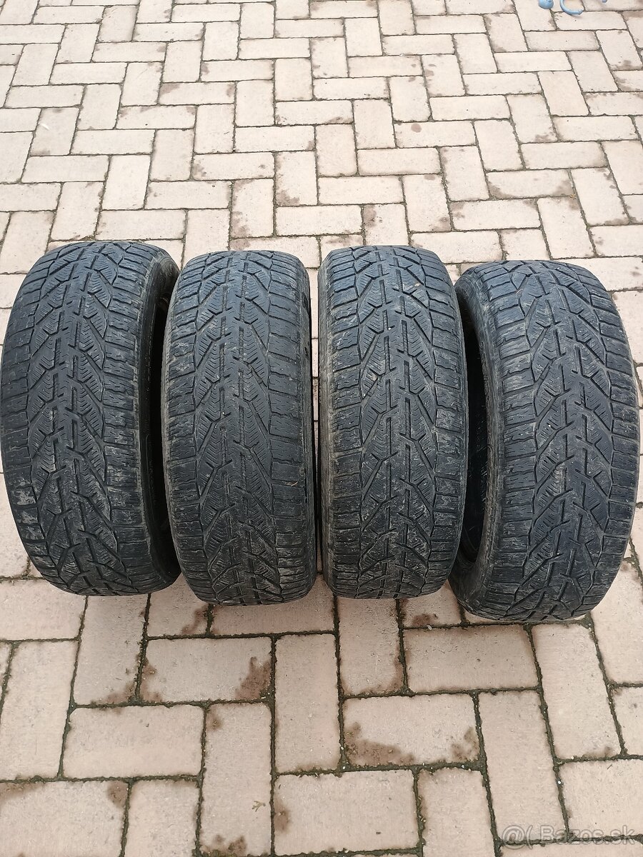 215/55 R16 zimné pneu