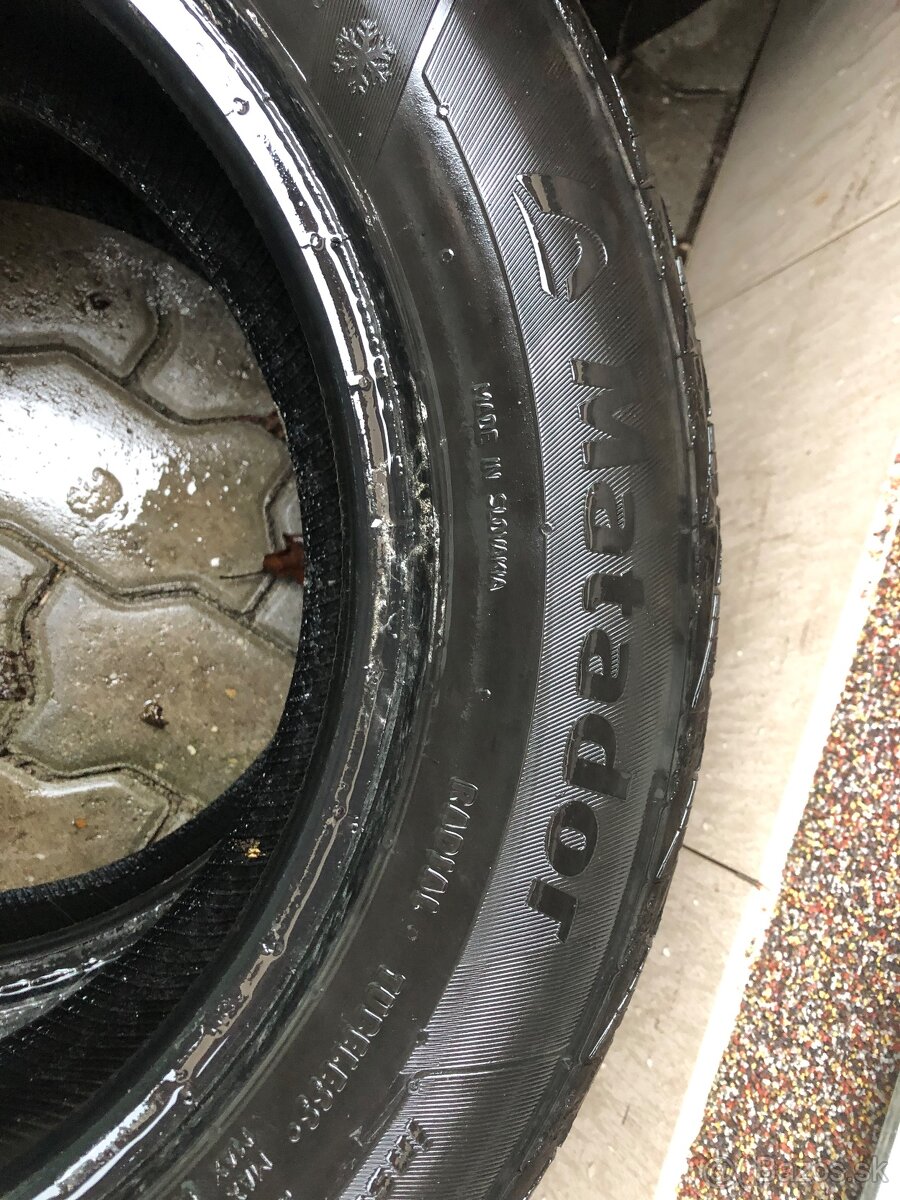 Predám 2ks zimne pneumatíky 195/60 R15