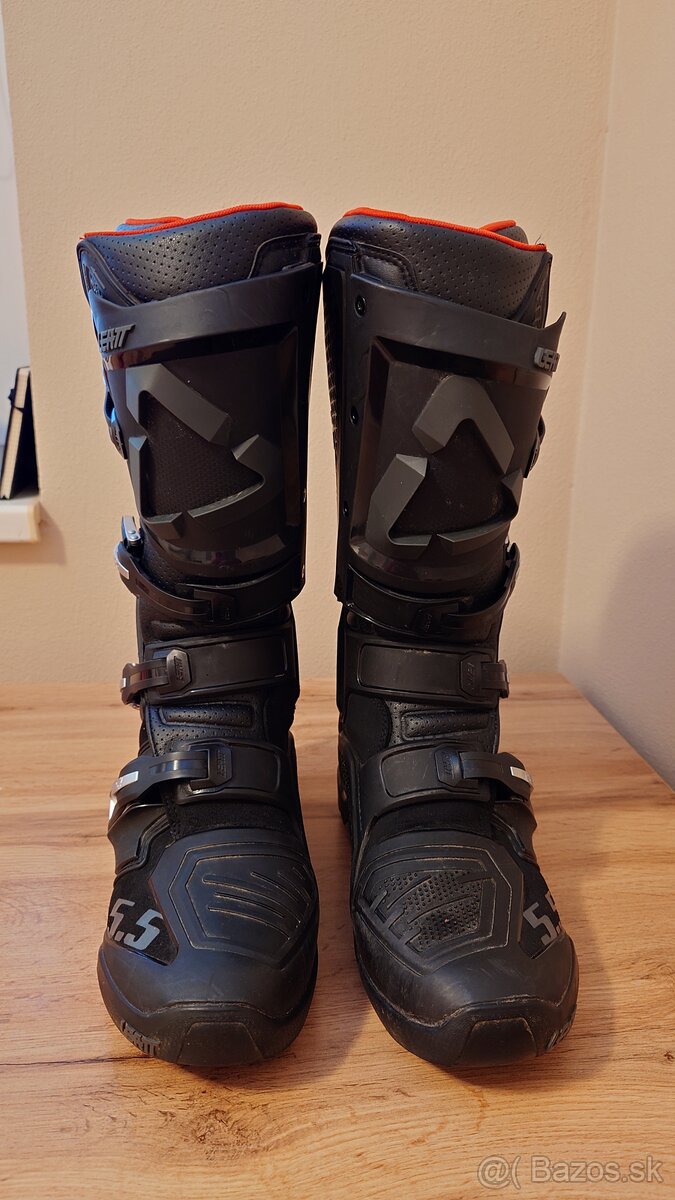 Leatt Moto 5.5 FlexLock