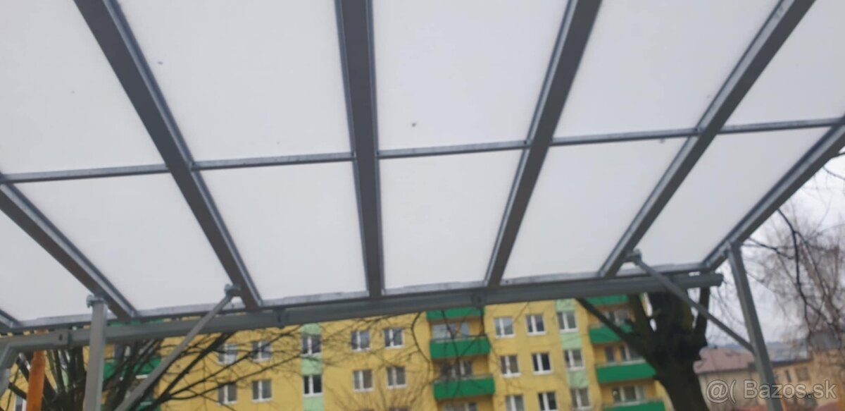 Prístrešok na terasu 2,4m x 2,2m