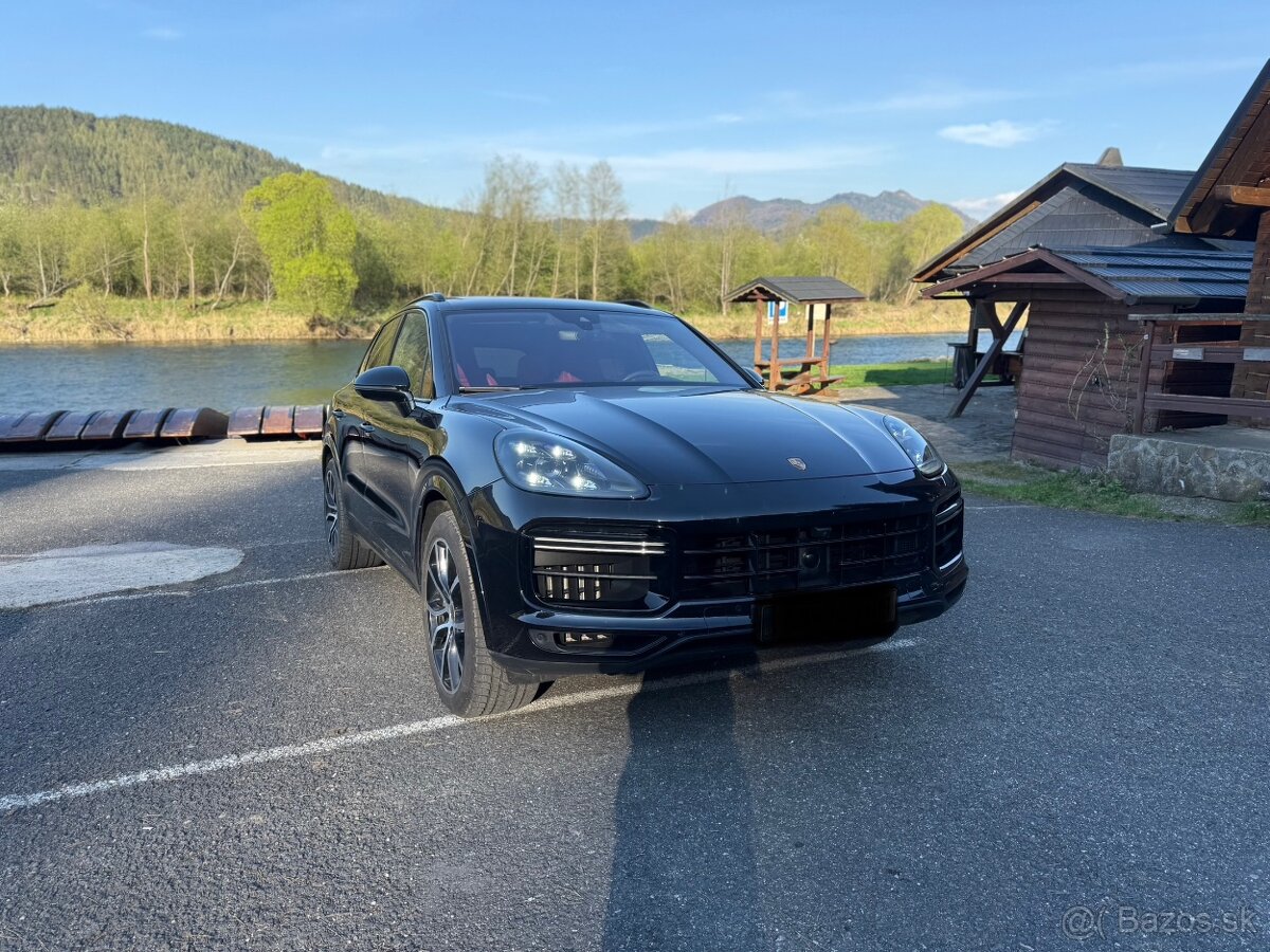 Porsche Cayenne turbo 4.0 v8 404kw