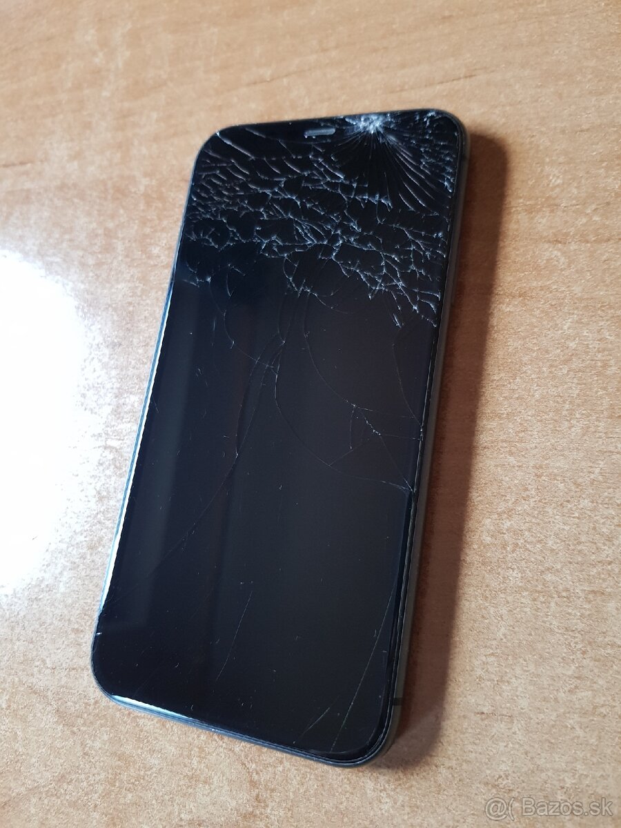 iPhone 11 - na náhradné diely