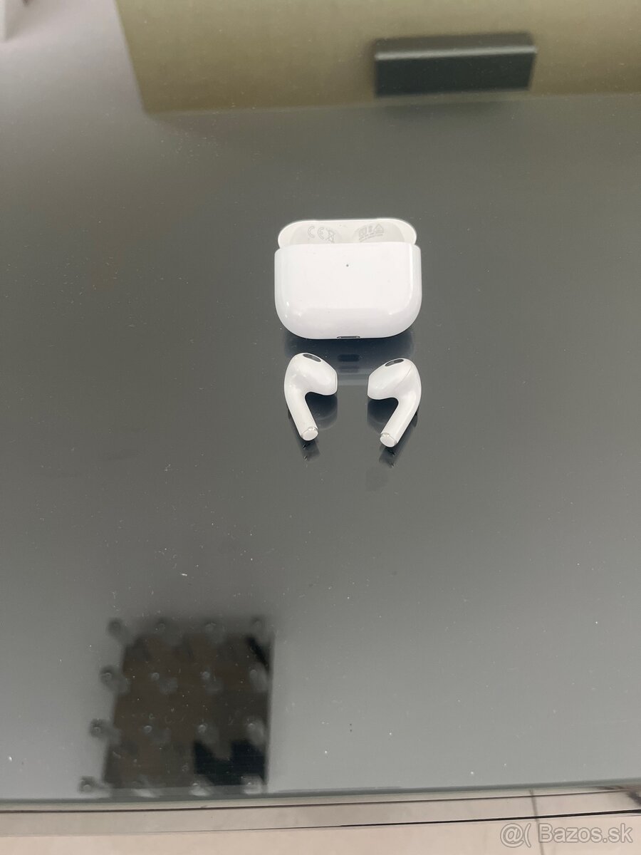 AirPods 3