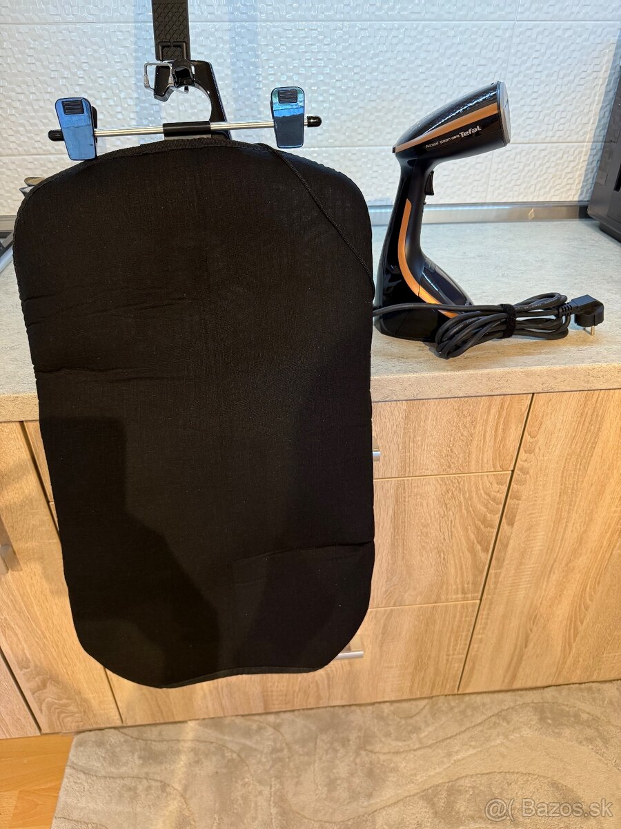 Naparovacia žehlička Tefal