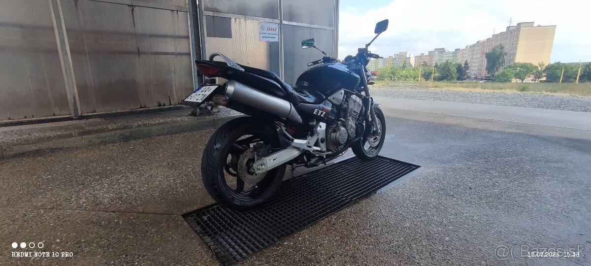 Honda Hornet 900
