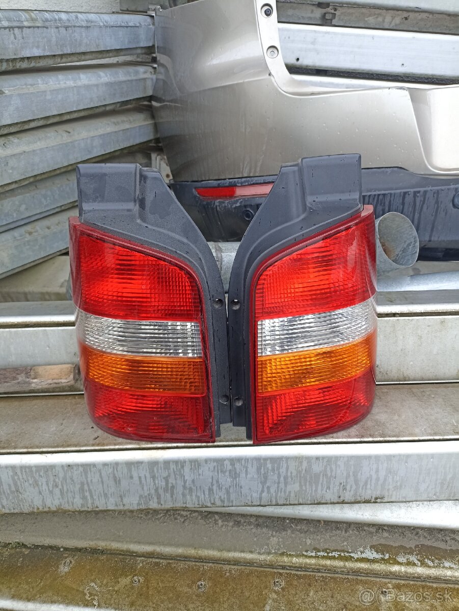 Vw Transporter Caravelle svetla T5