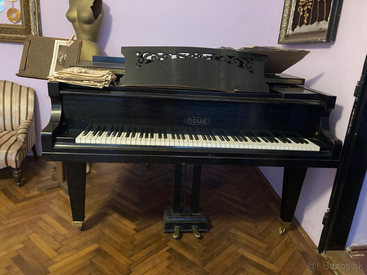 Klavírne krídlo zn.Rous (ČSR - Jičín )