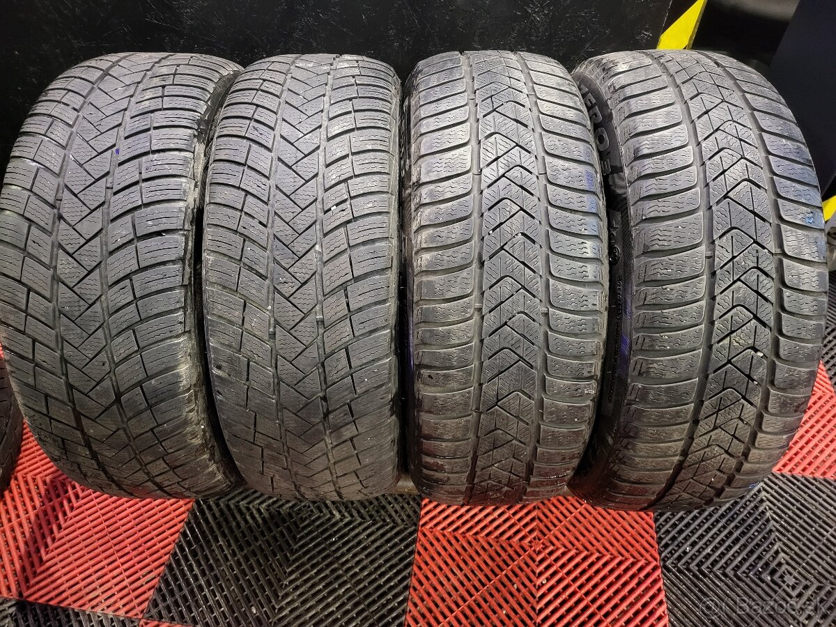 225/55 R17 Pirelli-Vredestein zimne pneumatiky