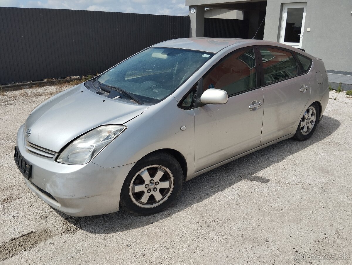 Toyota Prius Hybrid Rozpredám