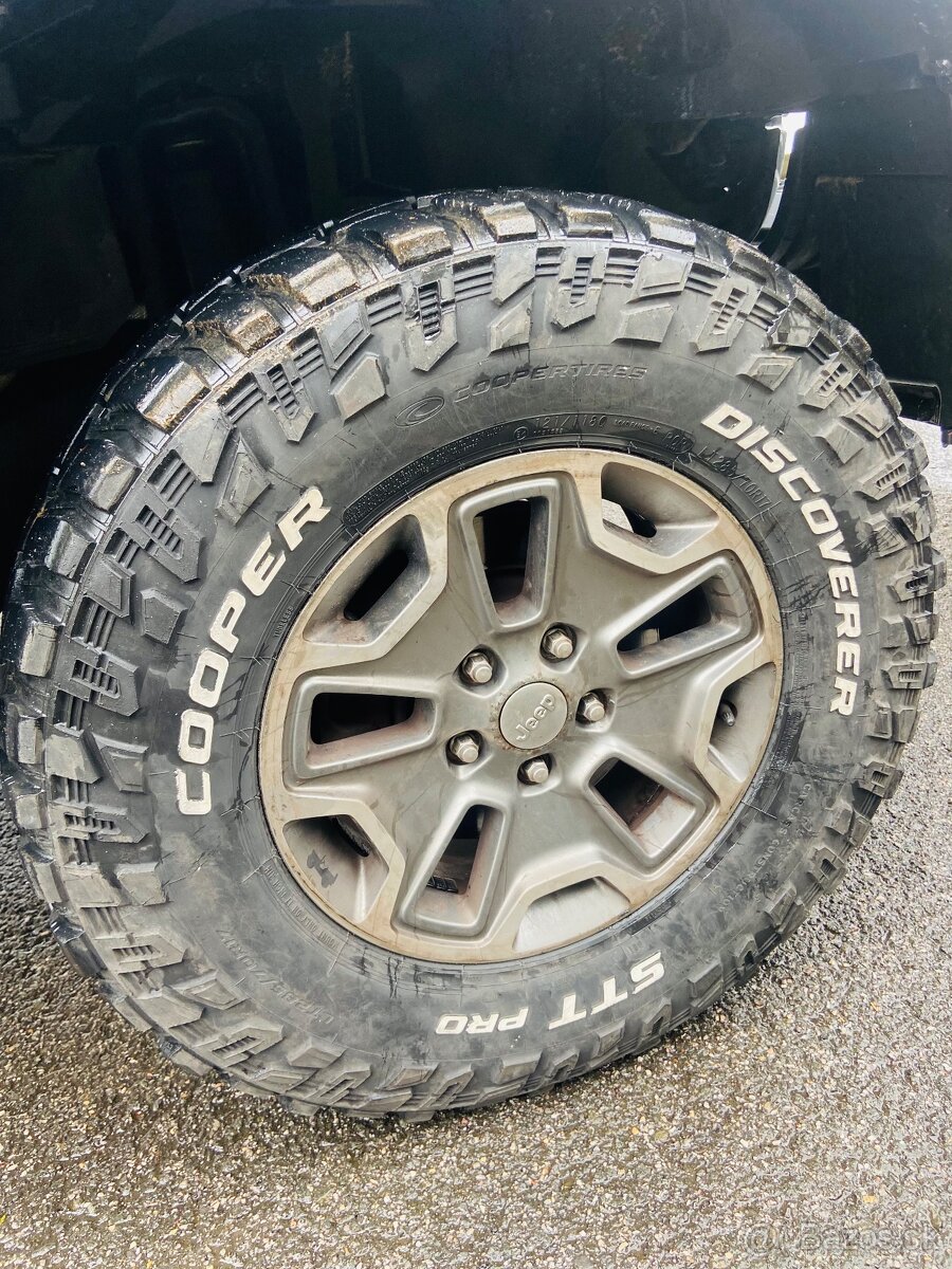 Discoverer sst pro 285/70r17