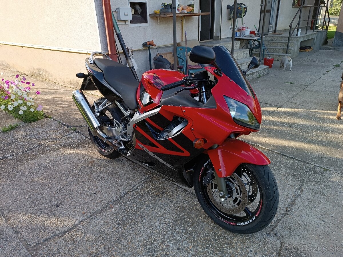 Predám Honda CBR 600f4i
