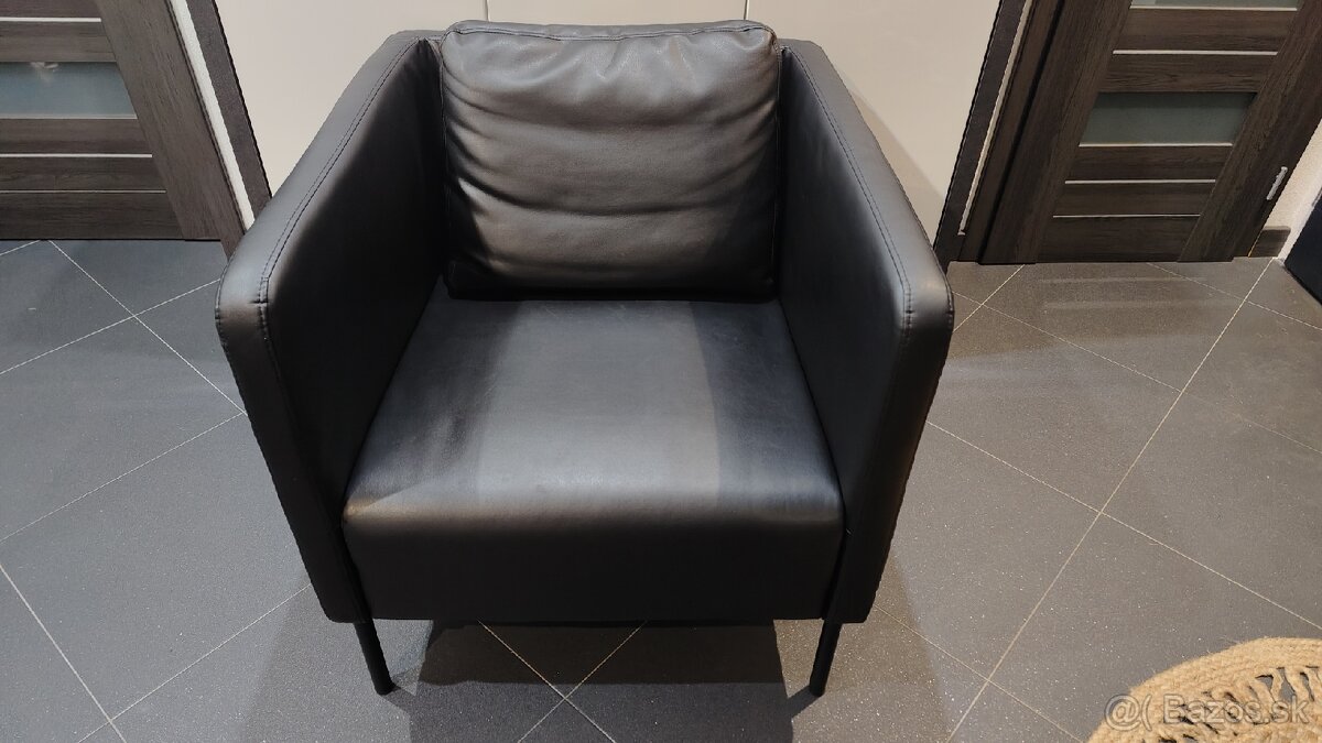 IKEA EKERO koženné kreslo