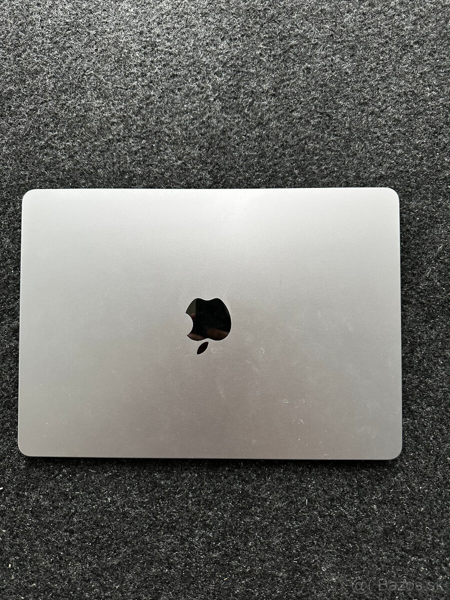 Predám MacBook Air M2 13" 256GB SSD 8GB RAM