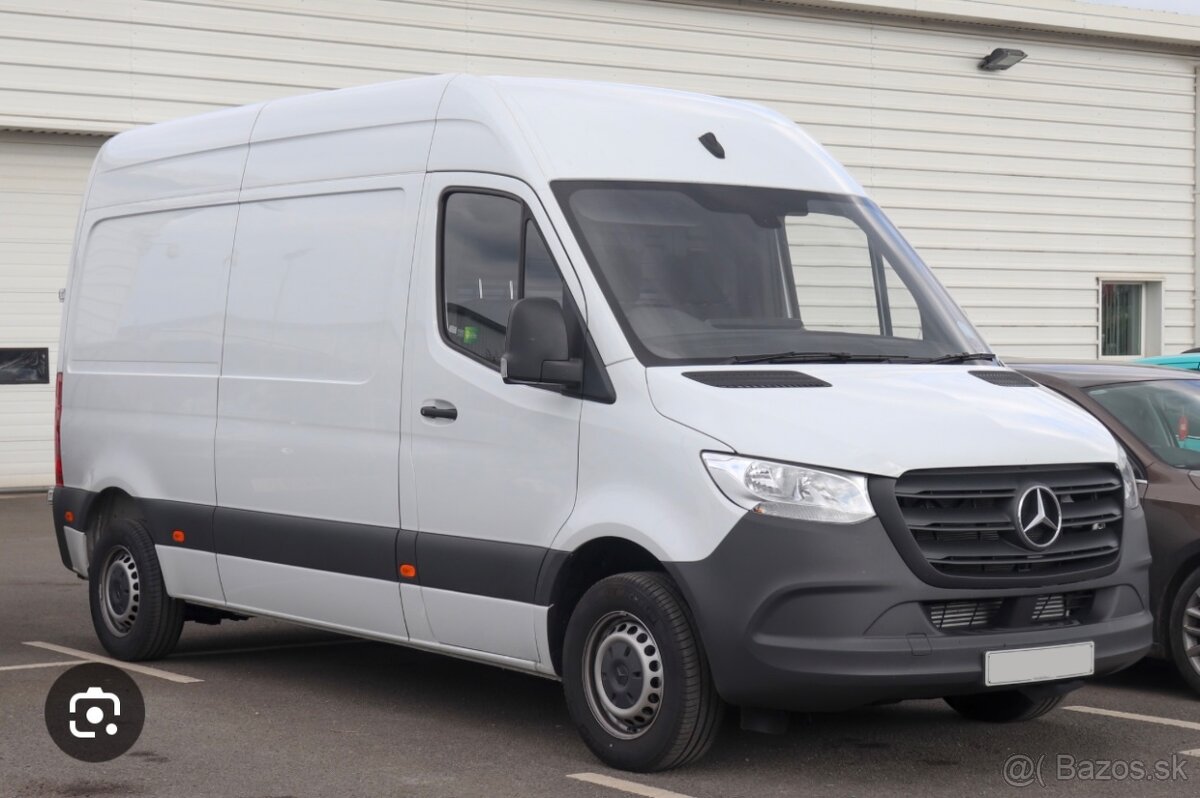 2500 euro ( HOTOVOST)