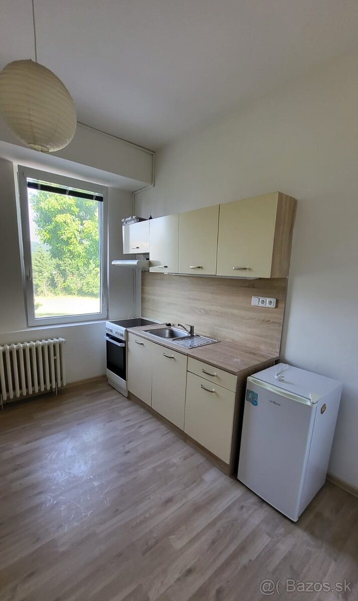 Prenájom 1i byt, Mládežnícka ulica Fončorda Banská Bystrica.