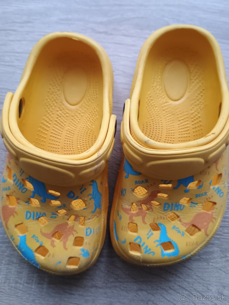Detské crocs veľkosť 25
