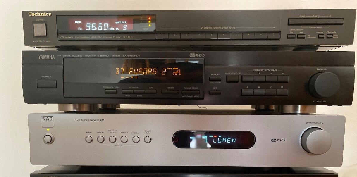 Predam radio-tuner  Nad,Yamaha,Technics,3x Sony,Jvc