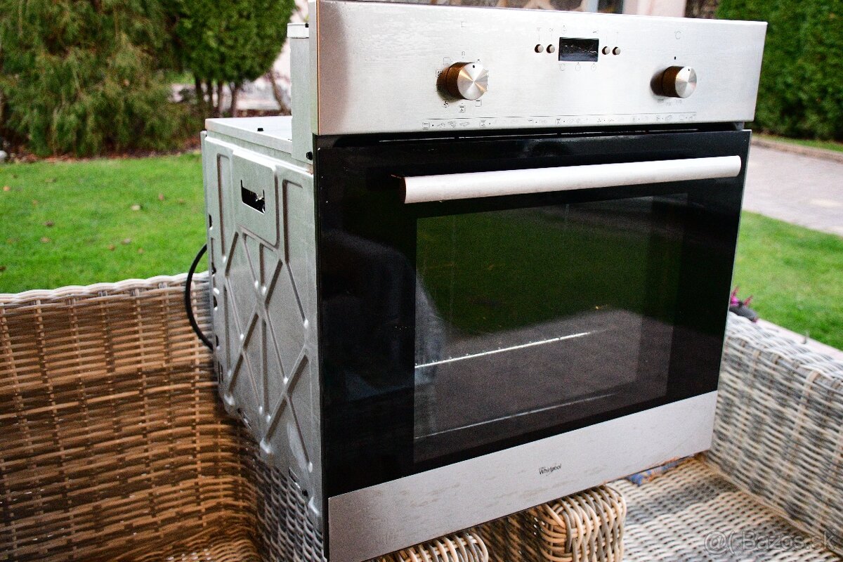 Elektrická teplovzdušná rúra Whirpool