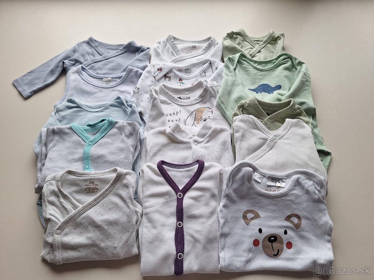 Balik oblecenia newborn