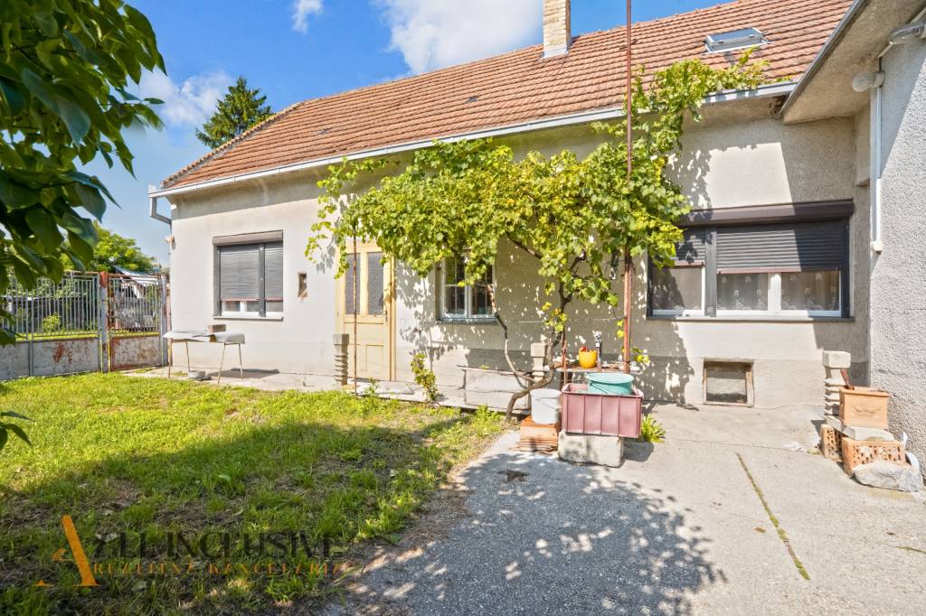 ALL INCLUSIVE | NA PREDAJ 3-IZBOVÝ RODINNÝ DOM | ETREHO KRAČ