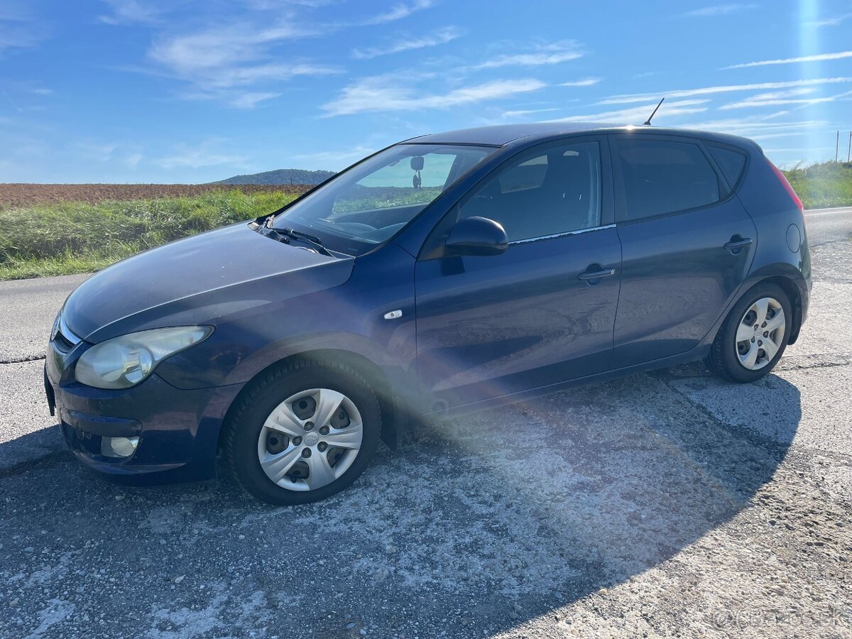 Rozpredám Huyndai i30 80kW r. 2009