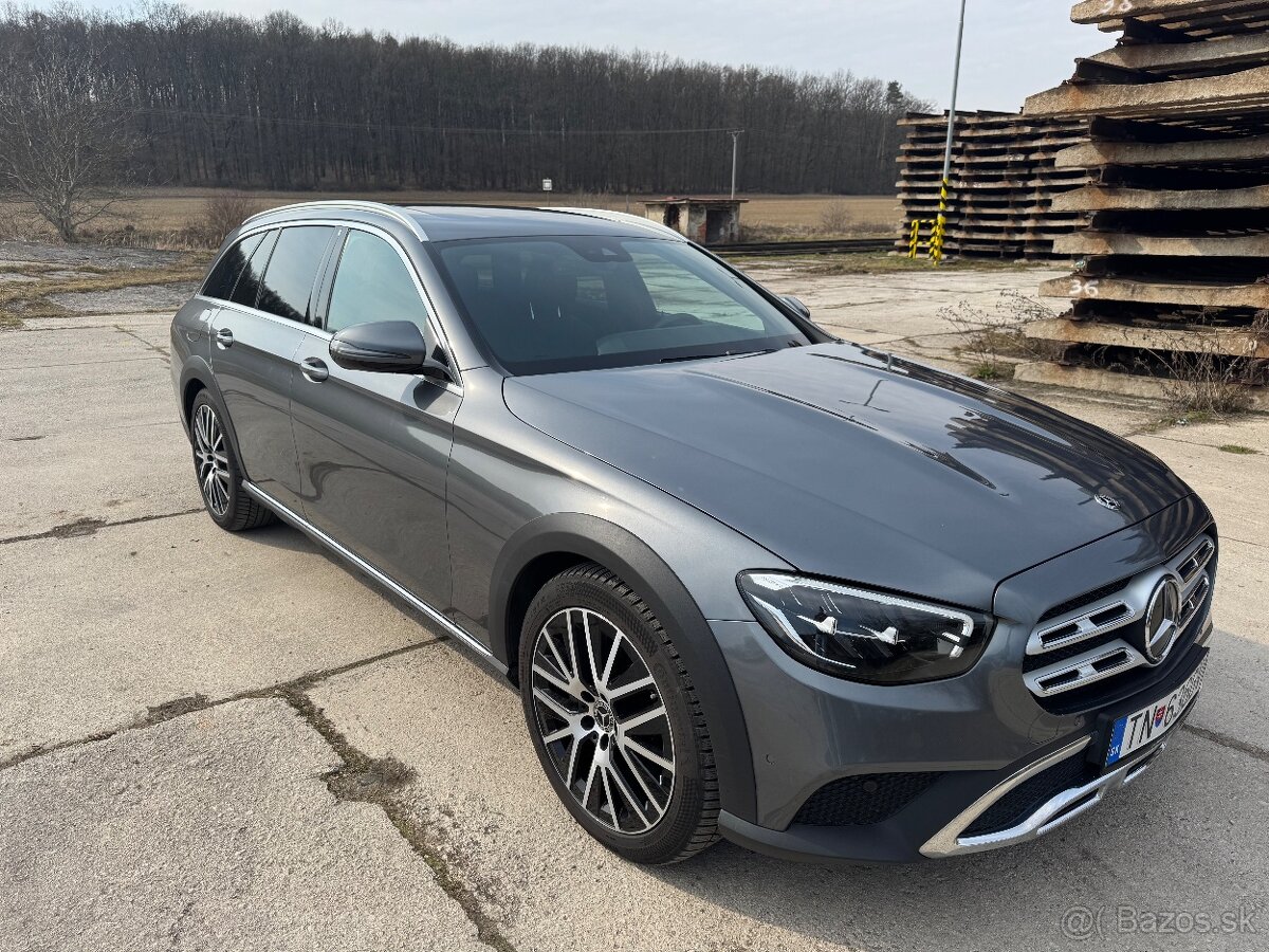 Predám Mercedes E trieda 220D allterain 4 matic