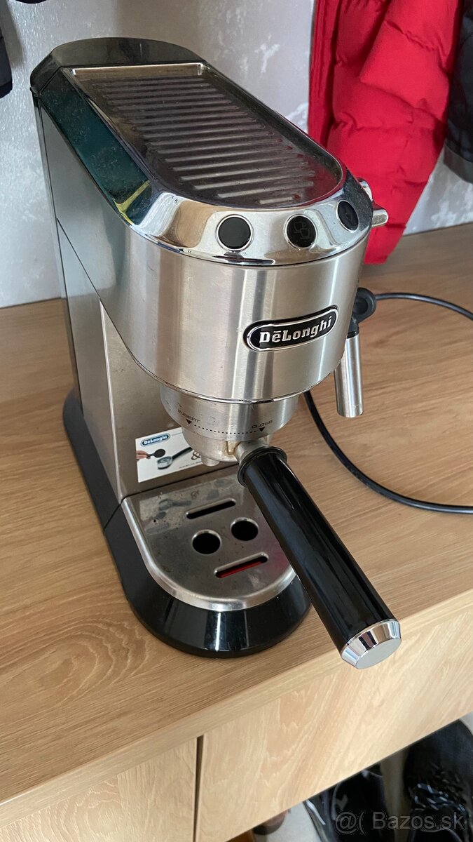 Kávovar De Longhi