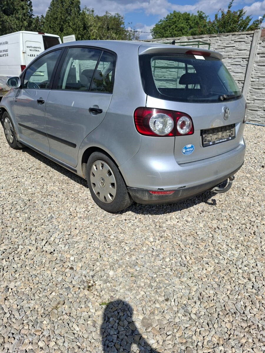 Rozpredám VW Golf V Plus 1.4FSI 66kw BLN