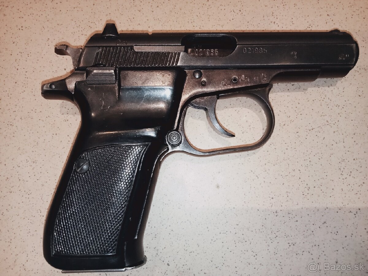 CZ-83