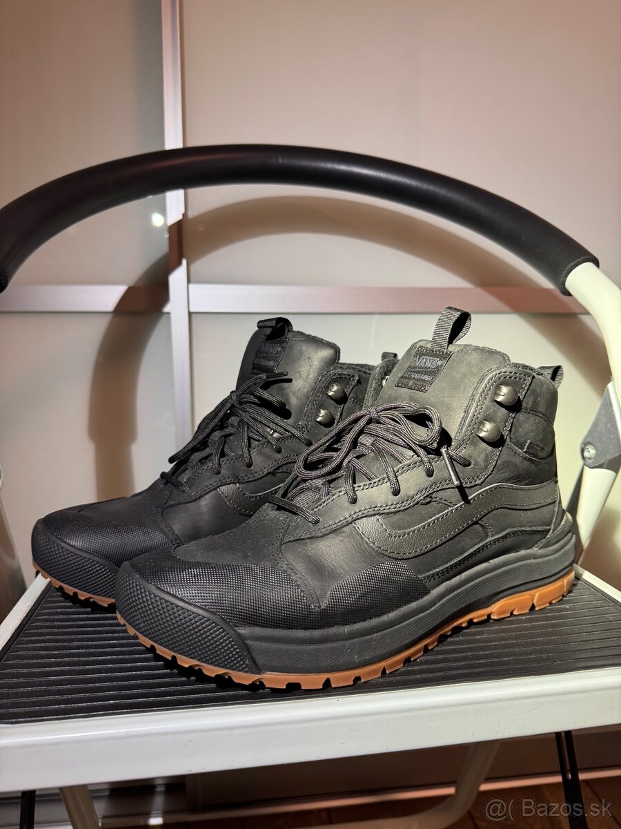Vans ultrarange cierne topanky