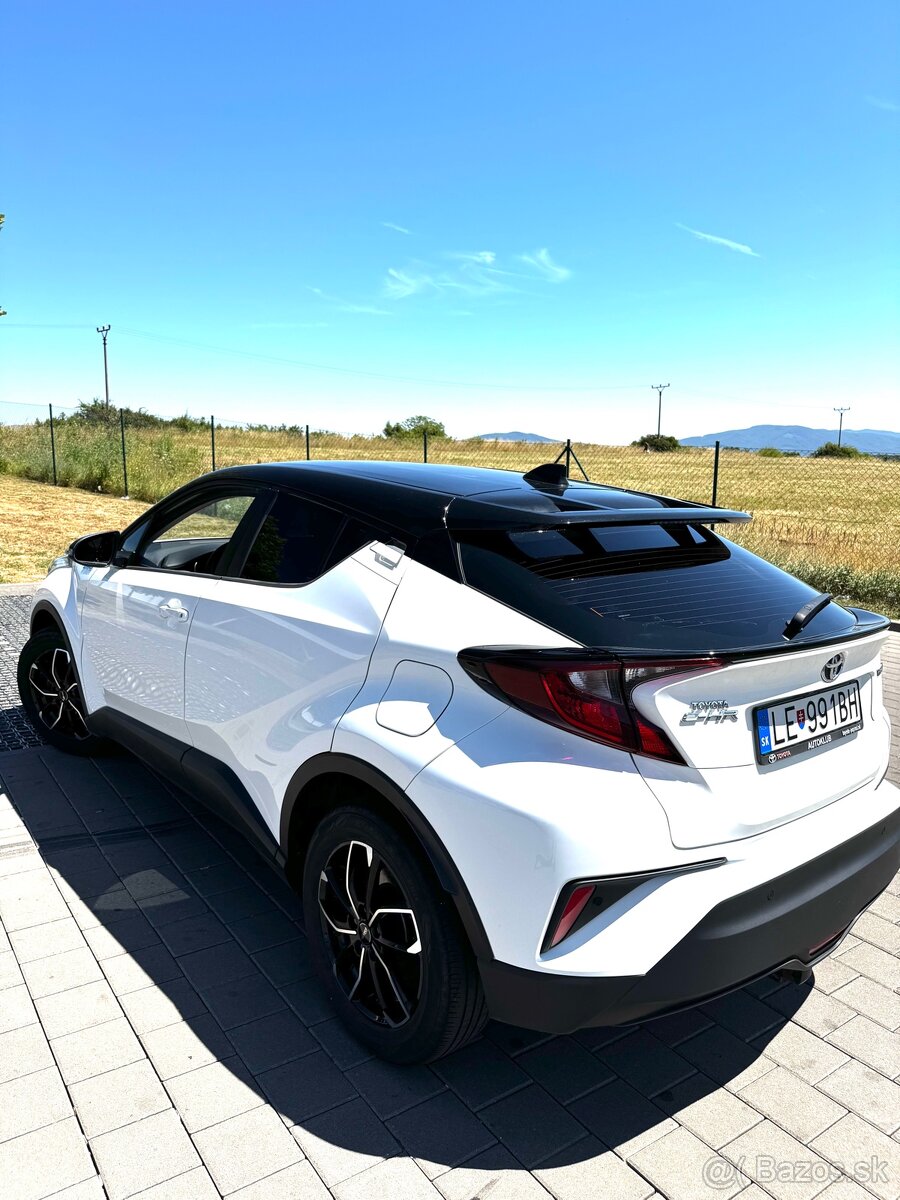 Toyota C-HR 1.8 Hybrid (2021), TOP STAV, 1. majiteľ, záruka