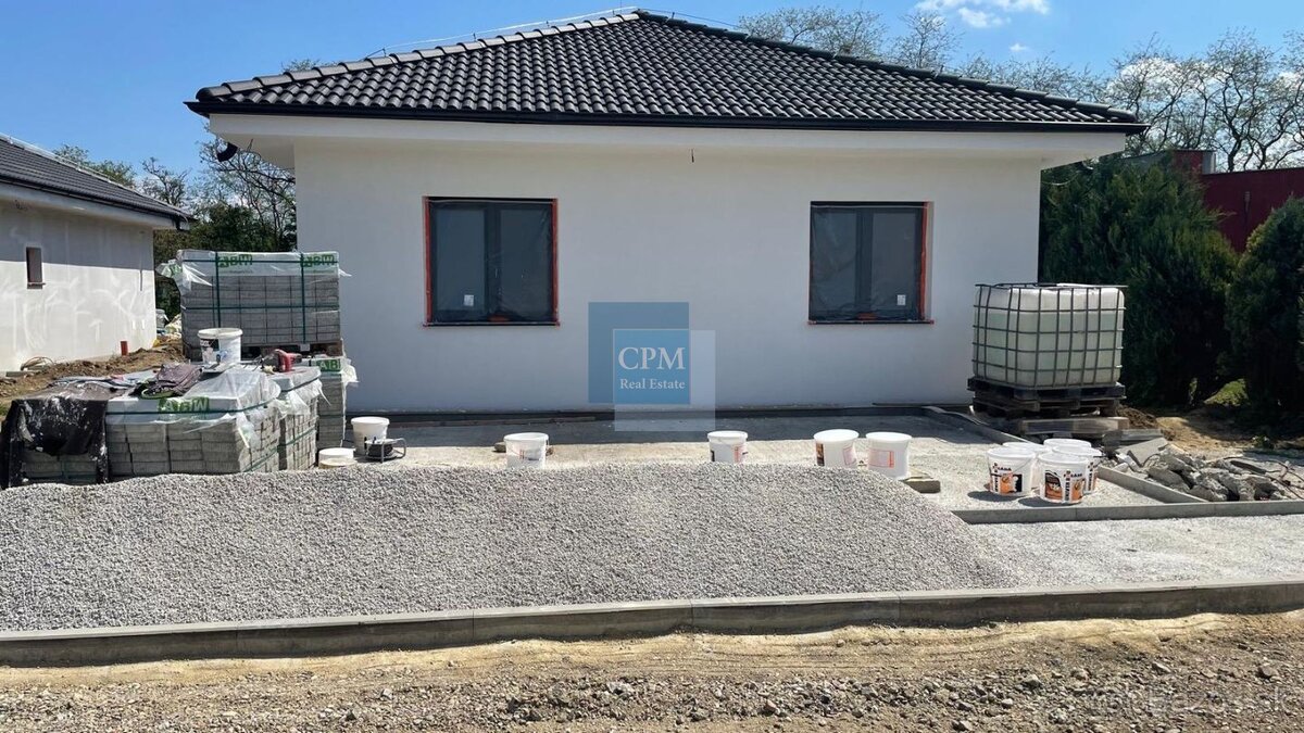 Ponúkame na predaj novostavbu 4-izbového bungalovu - samost