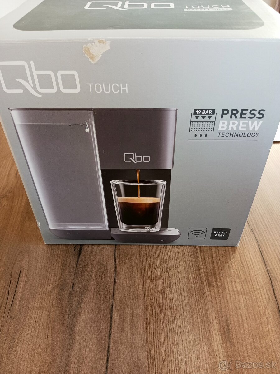 Kavovar Tchibo Qbo