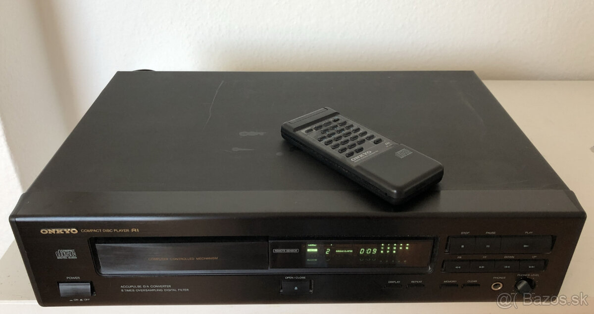 Onkyo DX 7011 CD Player s Dialkovym R1